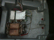 Mini el Lader Serie 1
Lader der Serie 1 von 1989 mit Schnittbandtrafo und Ladeprint
