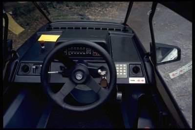 Blick ins Copckpit des Serie 1 mini el, Urzustand 1990
