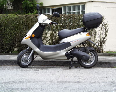Peugeot Scootelec
