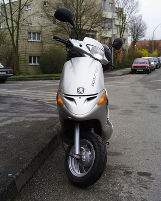 Peugeot Scootelec
