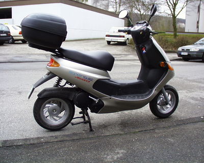 Peuugeot Scootelec
