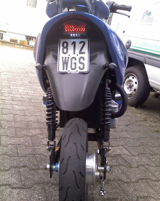 LED - Blinker + Rücklicht
Das original Relais arbeitet auch mit 4 LED-Blinkern richtig.
