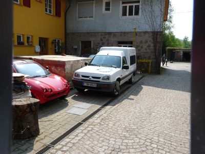 Laden an einer DSK.
Ausfahrt am 2.Mai 09 mit Ladehalt.
