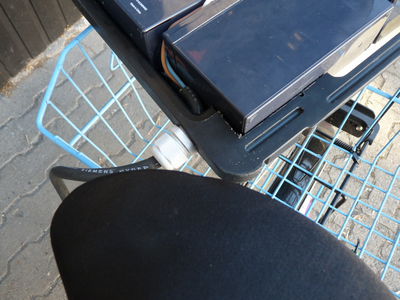 Batteriekoffer Detail
Batteriekoffer Marke Eigenbau
Anschlußleitung
