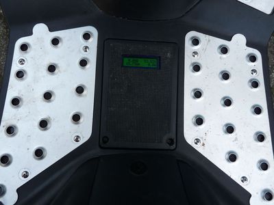 watts-up ist down
Meßgerät im Fußraum verbaut - extrem kurze Leitungswege.
