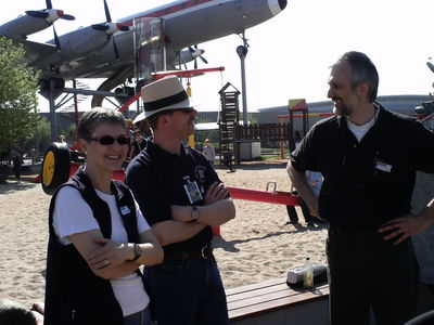 Sinsheim 2010
Barcelonastürmer 2010 Heinz-Peter mit Gattin und rechts Sir Oliver "thegray" :-))

