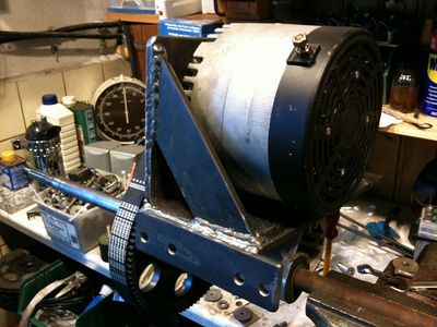 Etek Mars im Schraubstock
...ziemlich massiv das ganze. 10mm Stahlkonstruktion. Ob das hällt?
Keywords: Mars Etek