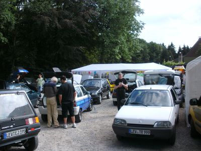 Waldhaus 9.7.11
soo viele Elektroautos...
