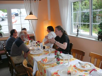 Waldhaus 9.7.11
die Plätze waren alle voll...
