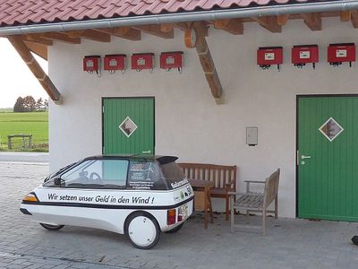 Erwitte (1) "blowing by the wind"
Hier pustet lekker Windstrom die Akkus frei
Keywords: DSK Drehstromkiste Drehstromliste