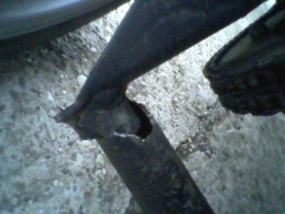 Gebrochener Stabi bei 1Monat altem Fahrzeug
