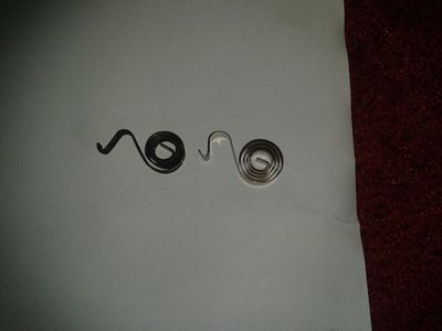 Vergleich alte, neue Feder
Bastelwastel24 Feder
