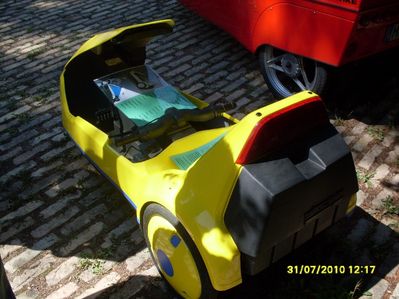 Auch die Kleinsten sind hier
Sinclair C5
Keywords: Waldmühle 2010 Fahrzeuge