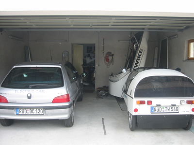 E-Garage
