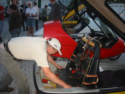 alles muß raus..., nur Motor und Akkus bleiben...
