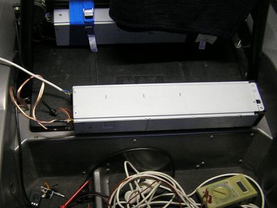 Neue HP-Laderplatine (Prototype)
Zum test an meinem El angeschlossen, im Hintergrund der Lader von Sven.
