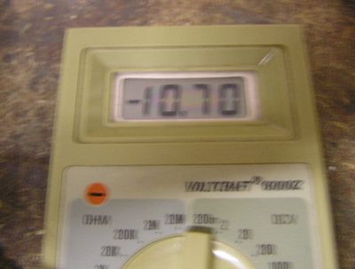 Neue HP-Laderplatine (Prototype)
Die Restwelligkeit ist bei 10,7A ca. 100mV
