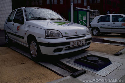 Induktives Laden anno 1996
Renault und EDF Projekt Praxitele
