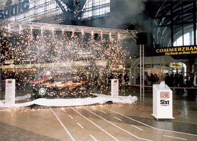 SIXT 1996  Clio Electrique
SIXT 1996  Clio Electrique einer von 15
Einweihung am Bahnhof Frankfurt
nach nur 3 Monaten -ENDE-
Fahrzeuge werden von Renault Bruehl VERSCHROTTET
Keywords: SIXT 1996 Clio Electrique