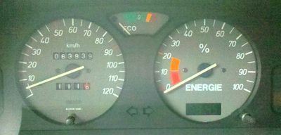 Reichweite im April 2013 bei unter 10′C mit 2001er NC's
Einfach mal richtig leer gefahren - Stadt, Land, Autobahn... gut gemixt.
