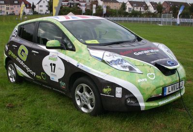 Nissan Leaf...
gefühlt bestimmt 5m lang !
