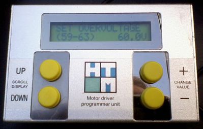 Einzustellende Überspannung
Erstaunlicherweise fährt der E-Max noch locker mit über 60V - obwohl ich diesen Wert gespeichert habe !
