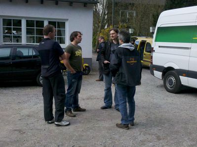 BKK - Sammelbestellungsanlieferung
Ben und Johannes kamen mit dem Sprinter kurz vorbeigesprintet.
