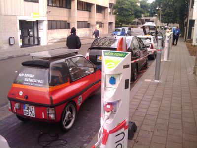 Ladesäulen Dschungel in Brüssel an der Uni
