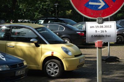 extra resevierter Parkplatz
