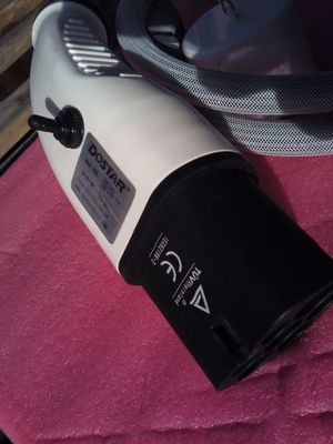 Modif Mennekes
Der ANTI-VERLUST-DURCH-NICHT-ÖFFNENDE-LADESÄULE-STECKER ;-) . Nachdem ja schon ein paar Kabel von spinnenden Ladesäulen verriegelt blieben. Mit mir nicht. Nachteil: ausziehen kann jeder, macht mir aber nix, ich habe noch nicht von schlechten Erfahrungen gehört. Sehe das eher als Feature, so kann man bei vollem Auto die Ladesäule neu teilen (je nach Standort macht das Sinn)
