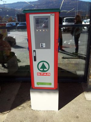 Ladesäule Eurospar Murau
Keywords: Geht in Österreich schon länger - laden während des Einkaufens...