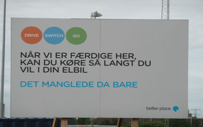 Batteriewechselstation in Dänemark
Am 14.06.12 fuhr ich am Autobahnkreuz Kolding(DK) ab um eine Zigarettenpause zu machen und fand zufällig diese Wechselstation. Leider ist sie noch nicht in Betrieb.
Weitere Infos unter:

www.betterplace.com

