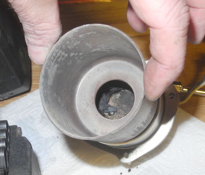 Blick in den alten Brennraum
kein Vlies, Verkokung, alter Brennraum
